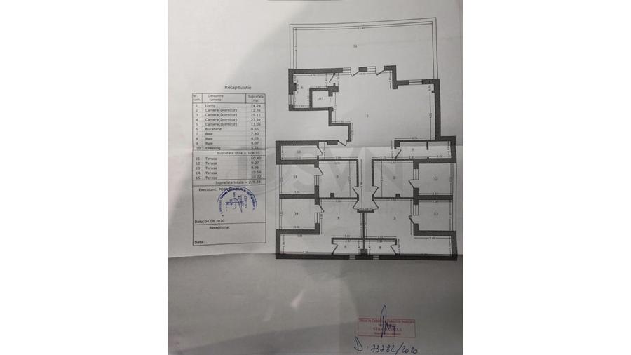 Apartament cu 5 camere decomandat în Sisești