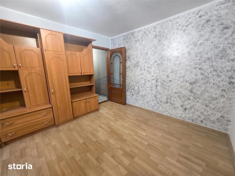 Apartament cu 3 camere nedecomandat în George Enescu