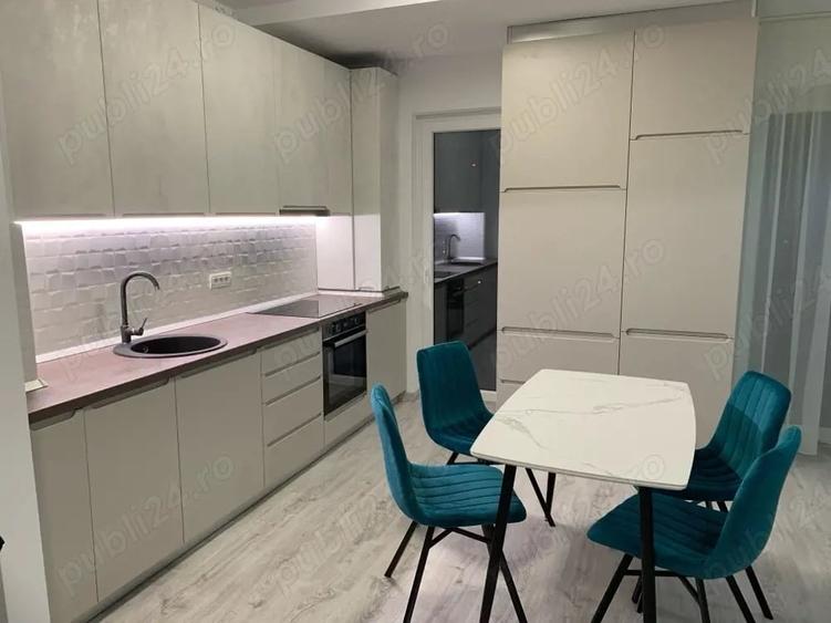 Apartament cu 2 camere decomandat în Funcționarilor