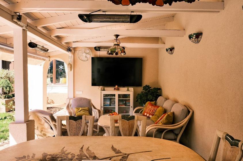 Casă individuală cu 7 camere cu Piscina în Domenii