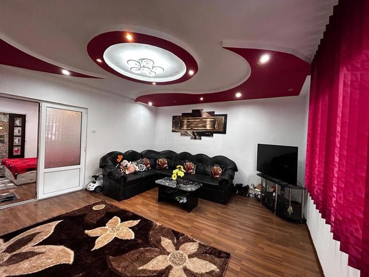Casă cu Teren 454 Mp în Central