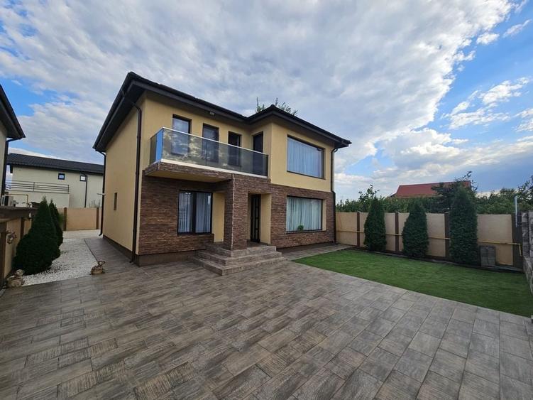 Casă cu 4 camere cu Teren 500 Mp în Exterior Vest