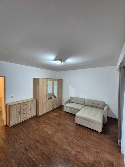 Apartament cu 2 camere decomandat în Florești
