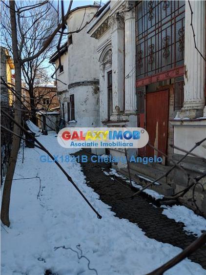 Casă cu 16 camere cu Teren 566 Mp în Unirii