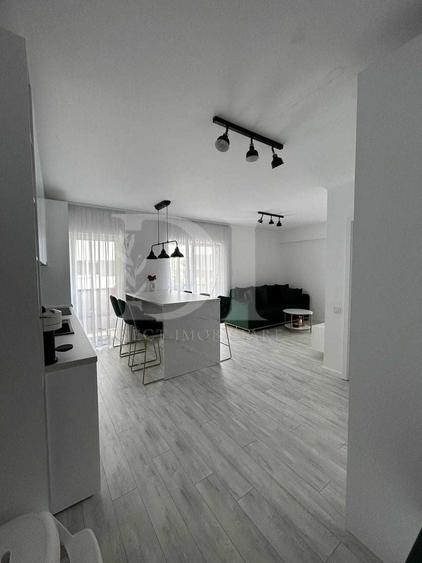 Apartament cu 3 camere semidecomandat, mobilat în Apahida
