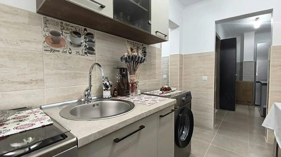 Apartament cu 2 camere decomandat în 22 Decembrie