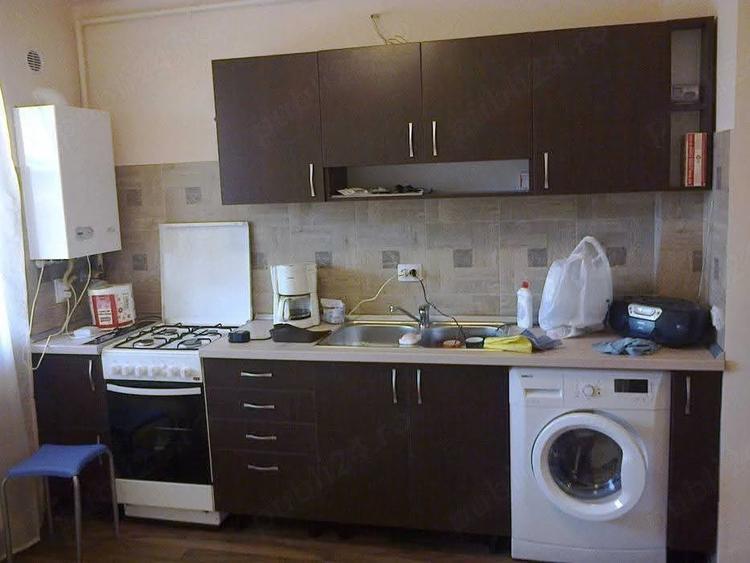 Apartament cu 2 camere decomandat în Florești