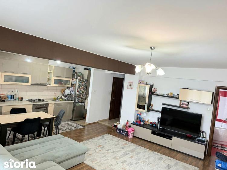 Apartament cu 3 camere în Nufărul