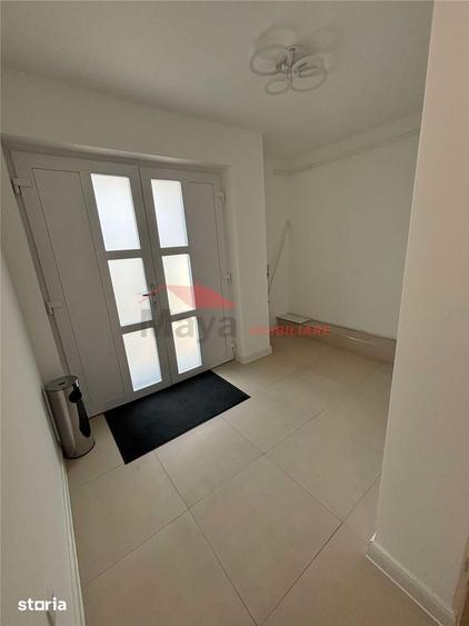 Casă cu 3 camere cu Teren 200 Mp în Central