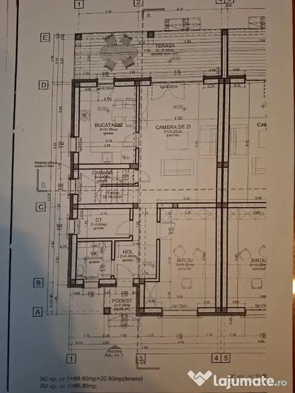 Apartament cu 5 camere decomandat în Dumbrăvița