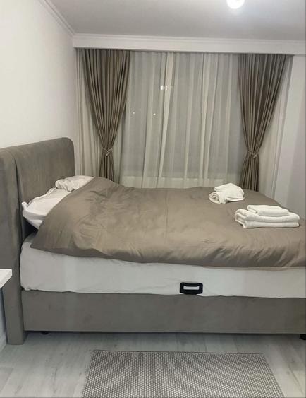 Apartament cu 3 camere decomandat în Crihala