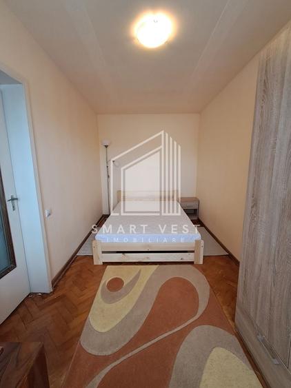 Apartament cu 3 camere, mobilat în Micro 15