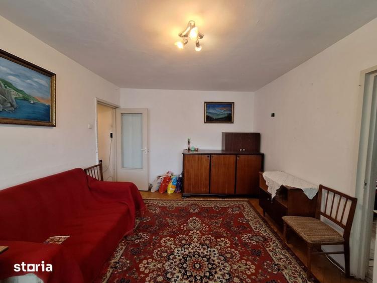 Apartament cu 3 camere semidecomandat, mobilat în Iosefin