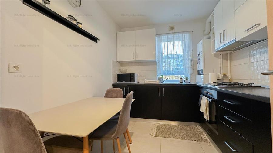 Apartament cu 2 camere decomandat, mobilat în Tractorul