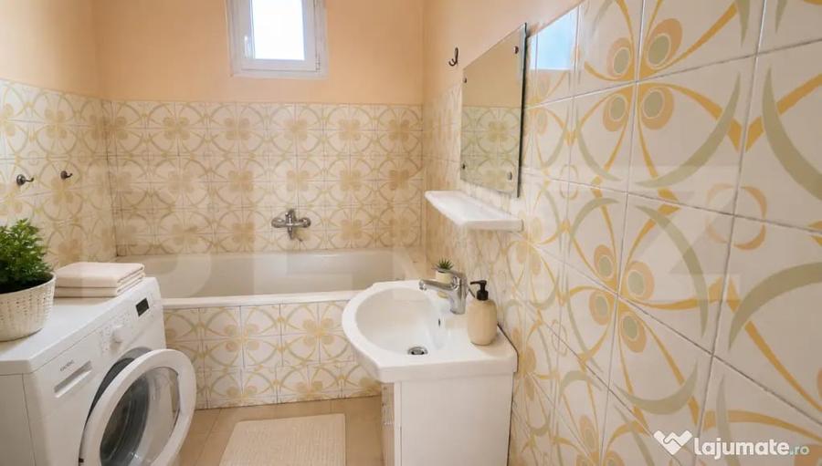 Casă cu 6 camere cu Teren 5500 Mp în Gura Văii