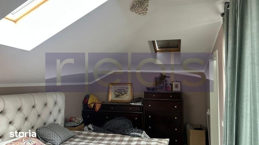 Apartament cu 4 camere semidecomandat, mobilat în Centrul Civic