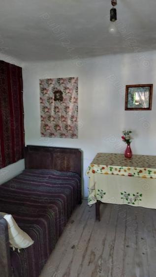 Casă cu 5 camere în Polovragi