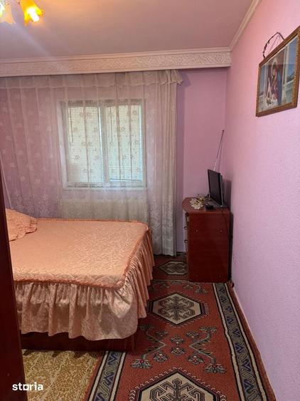Apartament cu 3 camere în Mărăcineni