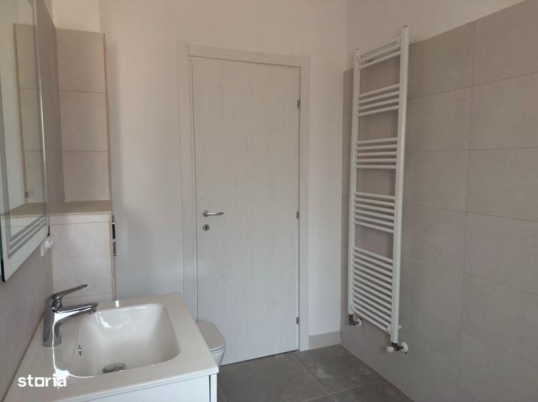 Casă cu 4 camere în Matraca