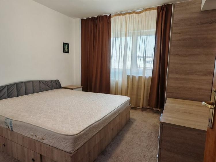 Apartament cu 2 camere semidecomandat, mobilat în Obor