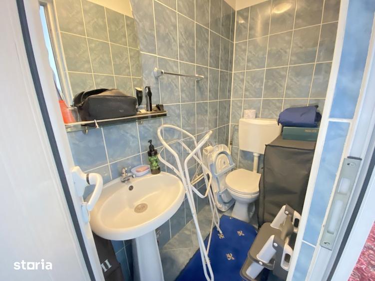 Apartament cu 3 camere decomandat, mobilat în Rahova