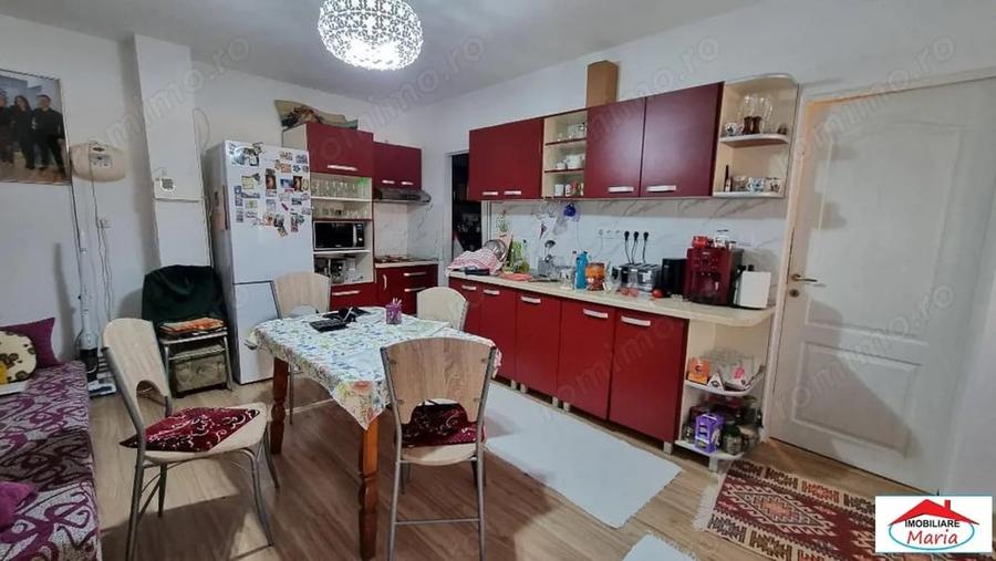 Casă cu 3 camere în Semicentral