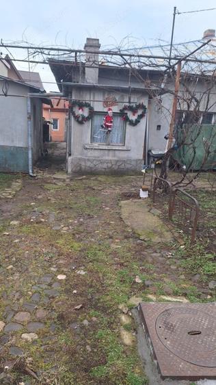 Casă cu 6 camere cu Teren 280 Mp în Central