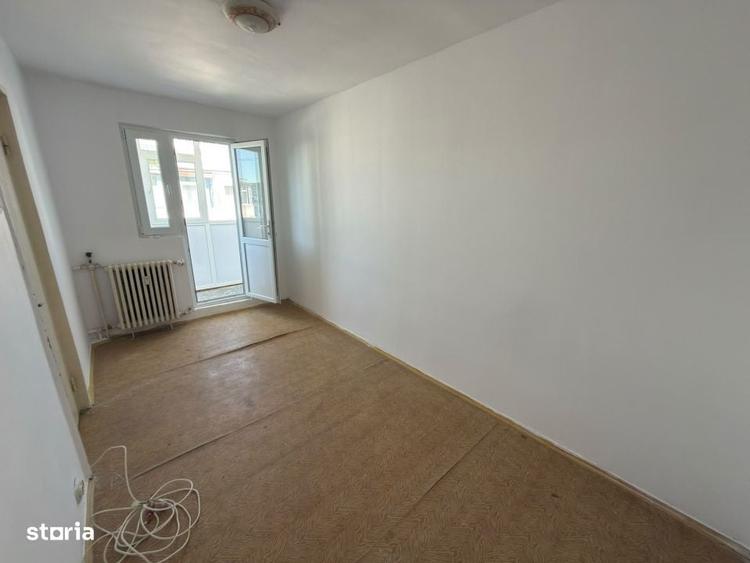 Apartament cu 2 camere semidecomandat în Malu Roșu