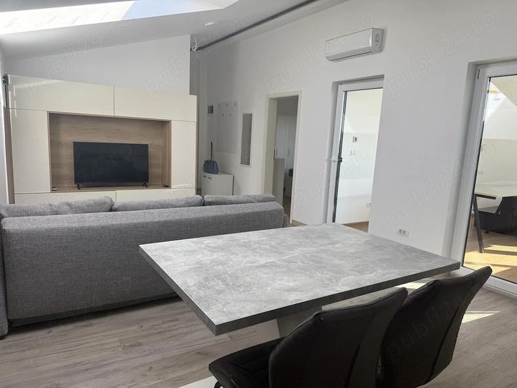 Apartament cu 2 camere decomandat, mobilat în Dumbrăvița