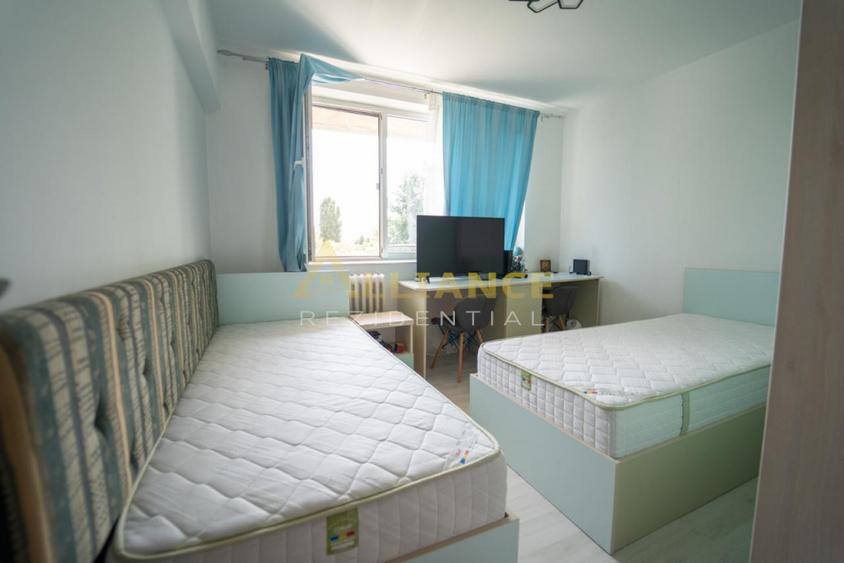 Apartament cu 2 camere semidecomandat în Berceni