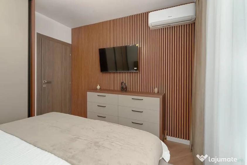 Apartament cu 2 camere semidecomandat în Universitate