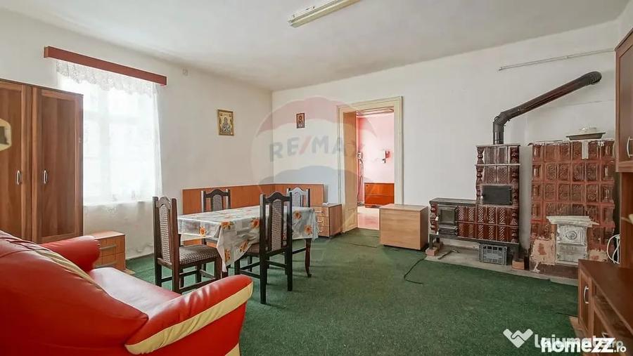 Casă cu 5 camere cu Teren 5417 Mp în Prejmer
