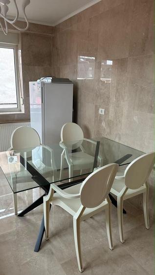 Apartament cu 3 camere decomandat în Herăstrău
