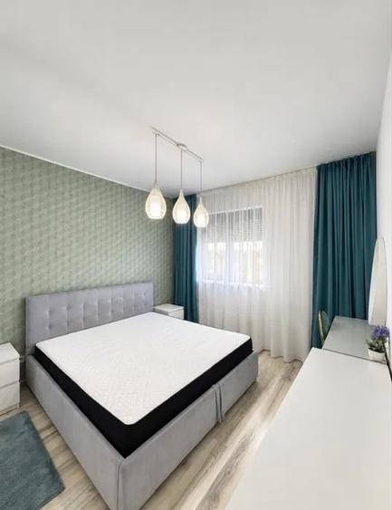 Apartament cu 3 camere semidecomandat, mobilat în Drumul Taberei