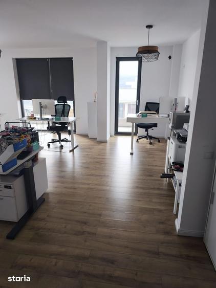 Apartament cu 4 camere în Zorilor