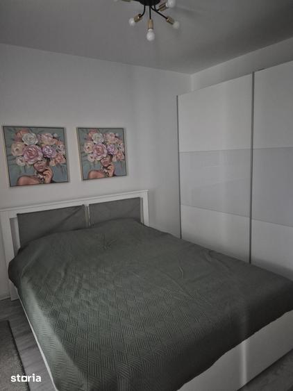 Apartament cu 3 camere decomandat în Exterior Vest