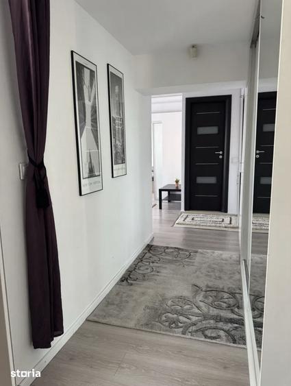 Apartament cu 2 camere semidecomandat în Centrul Civic