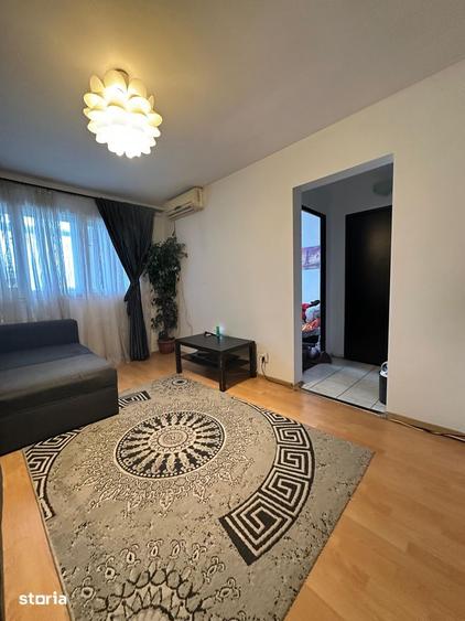 Apartament cu 3 camere în Mihai Bravu