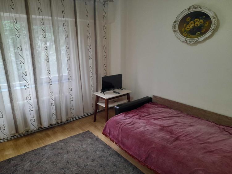 Apartament cu 2 camere decomandat în Exterior Vest