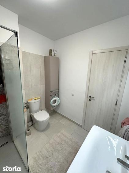 Casă cu 5 camere cu Canalizare în Bucureștii Noi