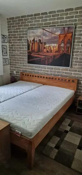 Apartament cu 3 camere semidecomandat în 1 Mai