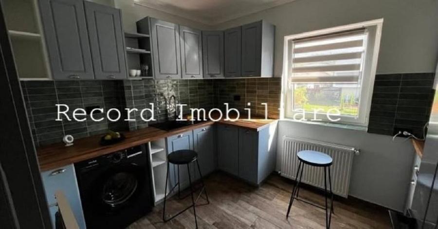 Apartament cu 2 camere decomandat în Florești
