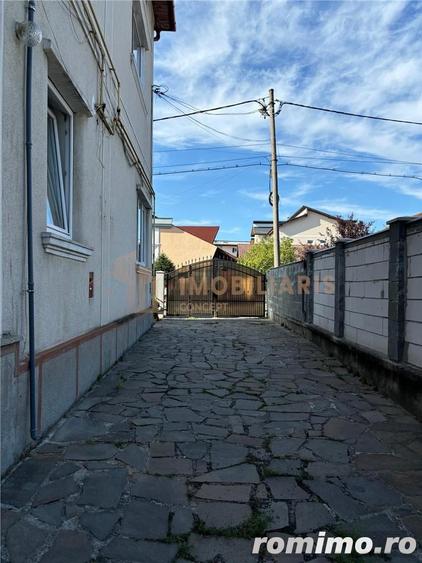 Casă cu 6 camere cu Teren 300 Mp în Central