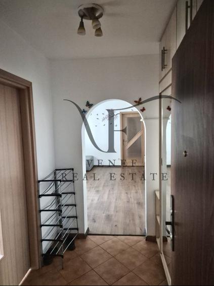 Apartament cu 3 camere semidecomandat în Colentina