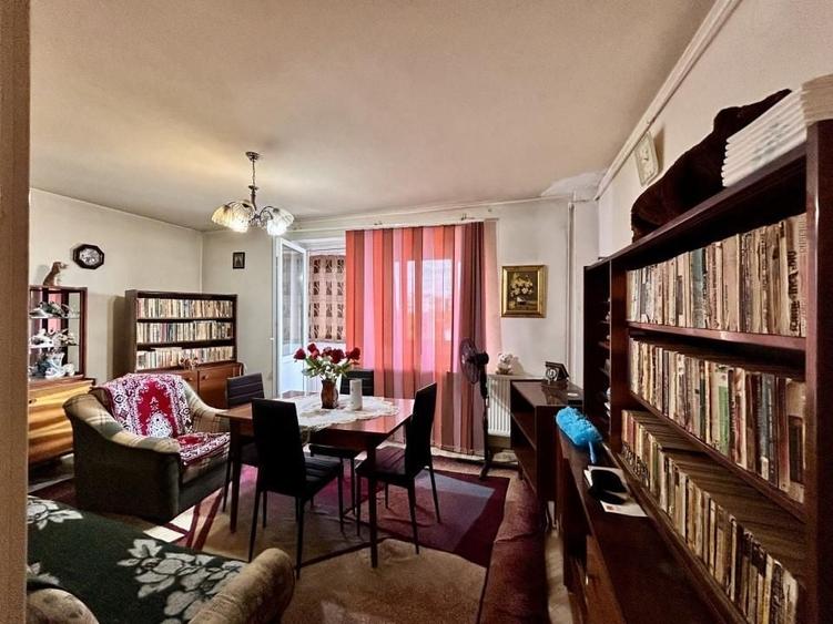 Apartament cu 2 camere decomandat, mobilat în Central
