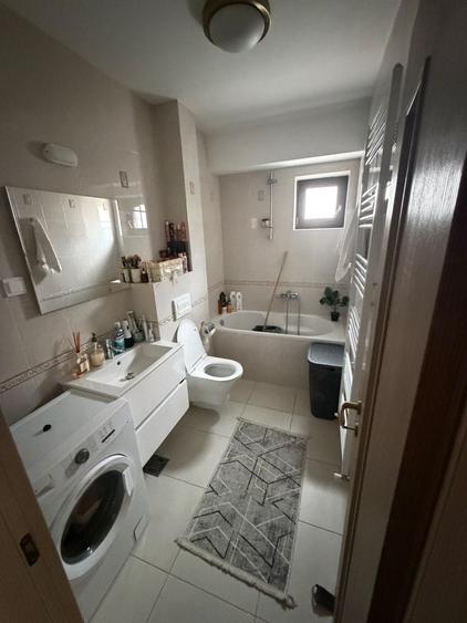 Apartament cu 2 camere decomandat în Exterior Vest