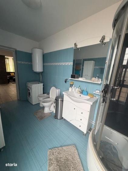 Casă cu 3 camere în Stoicești