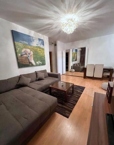 Apartament cu 2 camere decomandat în Titan