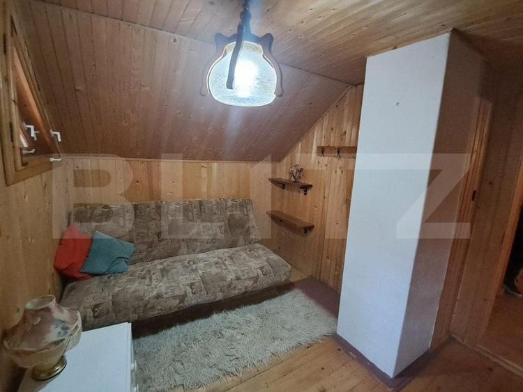 Casă individuală cu 4 camere cu Teren 240 Mp în Central