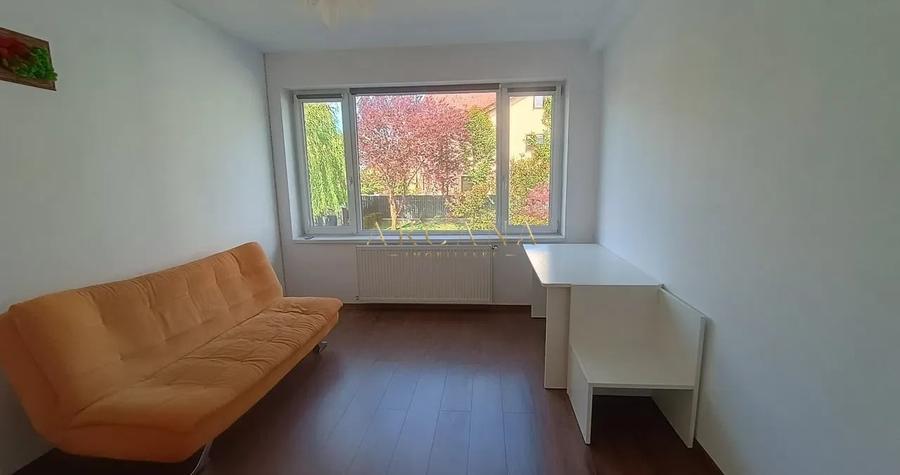 Duplex cu 4 camere cu Canalizare în Europa